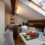 Viki Stinjan * Pula