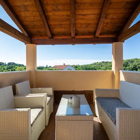 Apartman Viki Stinjan