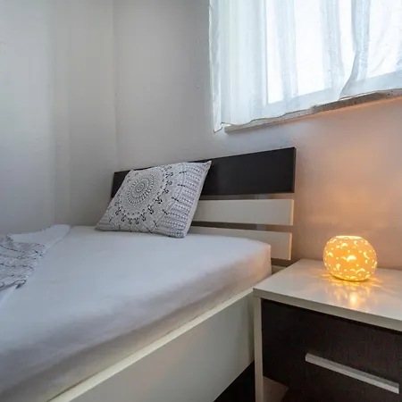 Апартаменти Viki Stinjan