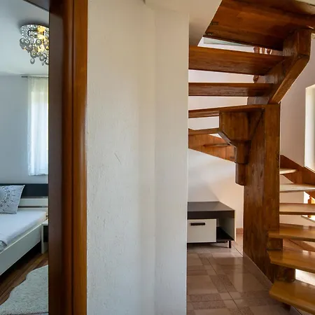 Apartman Viki Stinjan
