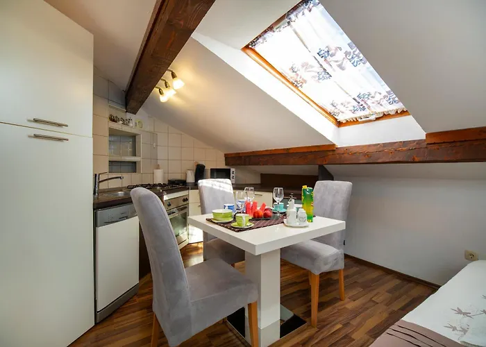 Viki Stinjan Apartamento Pula