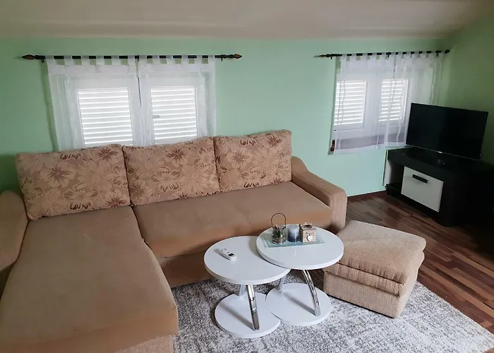 Apartamento Viki Stinjan Pula