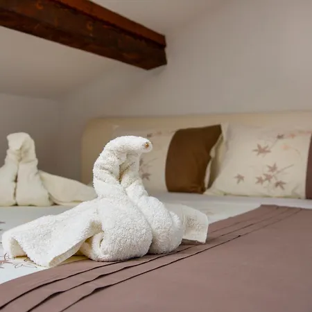 Viki Stinjan Апартаменты Пула