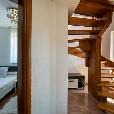 Appartamento Viki Stinjan