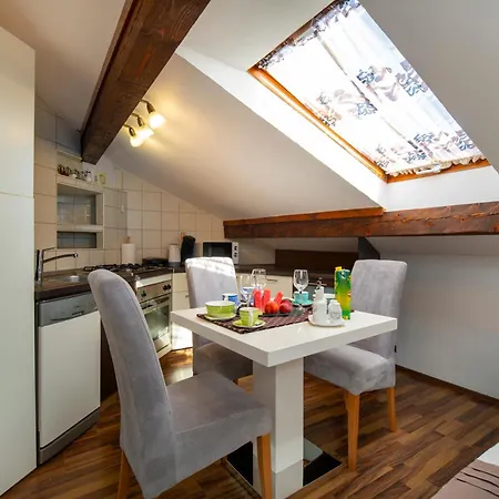 Viki Stinjan Апартаменты Пула